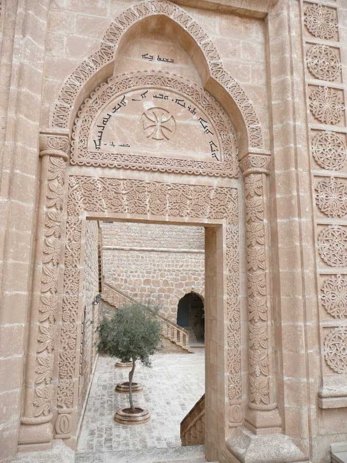 Mardin bölgesindeki tarihi manastır taş mimarisi
